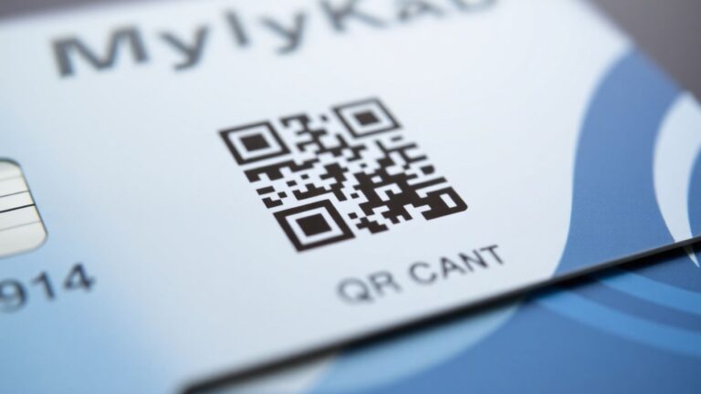 Malaysia MyKad with new QR code feature
